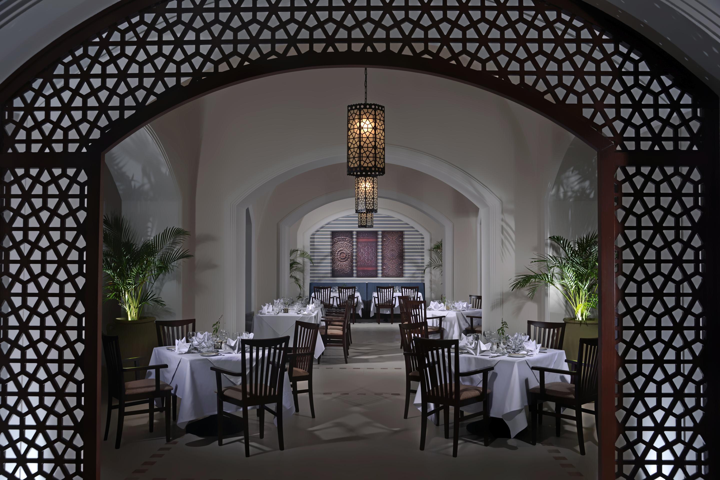 Steigenberger Alcazar Hotel Sharm el-Sheikh Exterior photo The restaurant at the Taj Mahal Palace