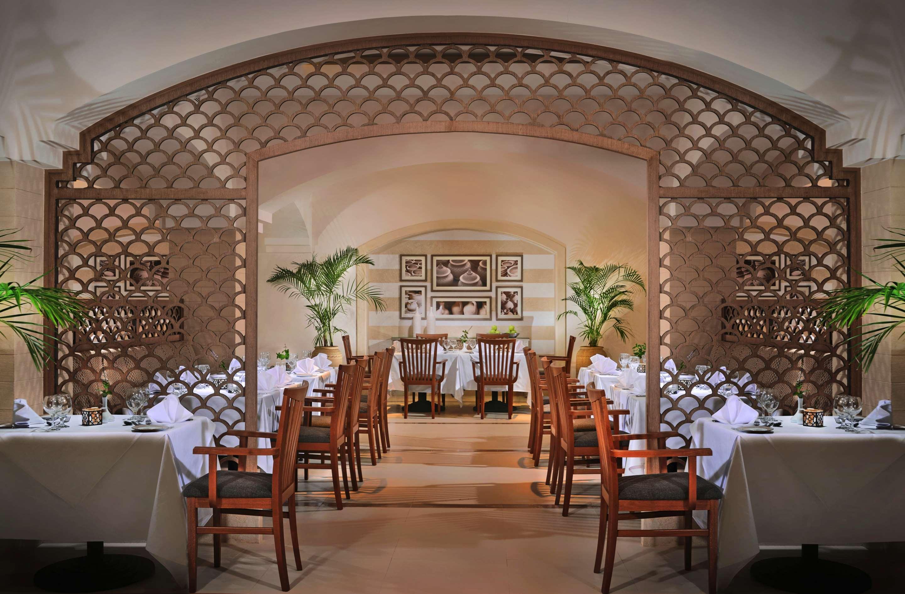 Steigenberger Alcazar Hotel Sharm el-Sheikh Exterior photo The restaurant at the Four Seasons Hotel, Cairo