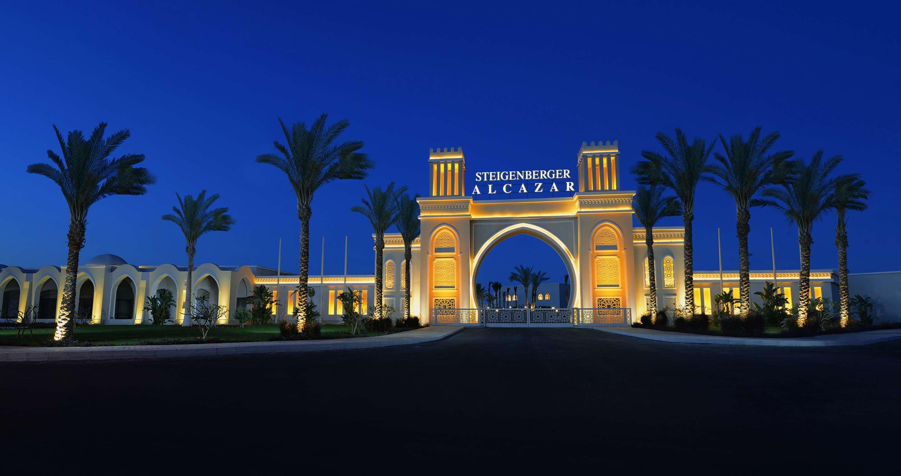 Steigenberger Alcazar Hotel Sharm el-Sheikh Exterior photo Entrance of the resort